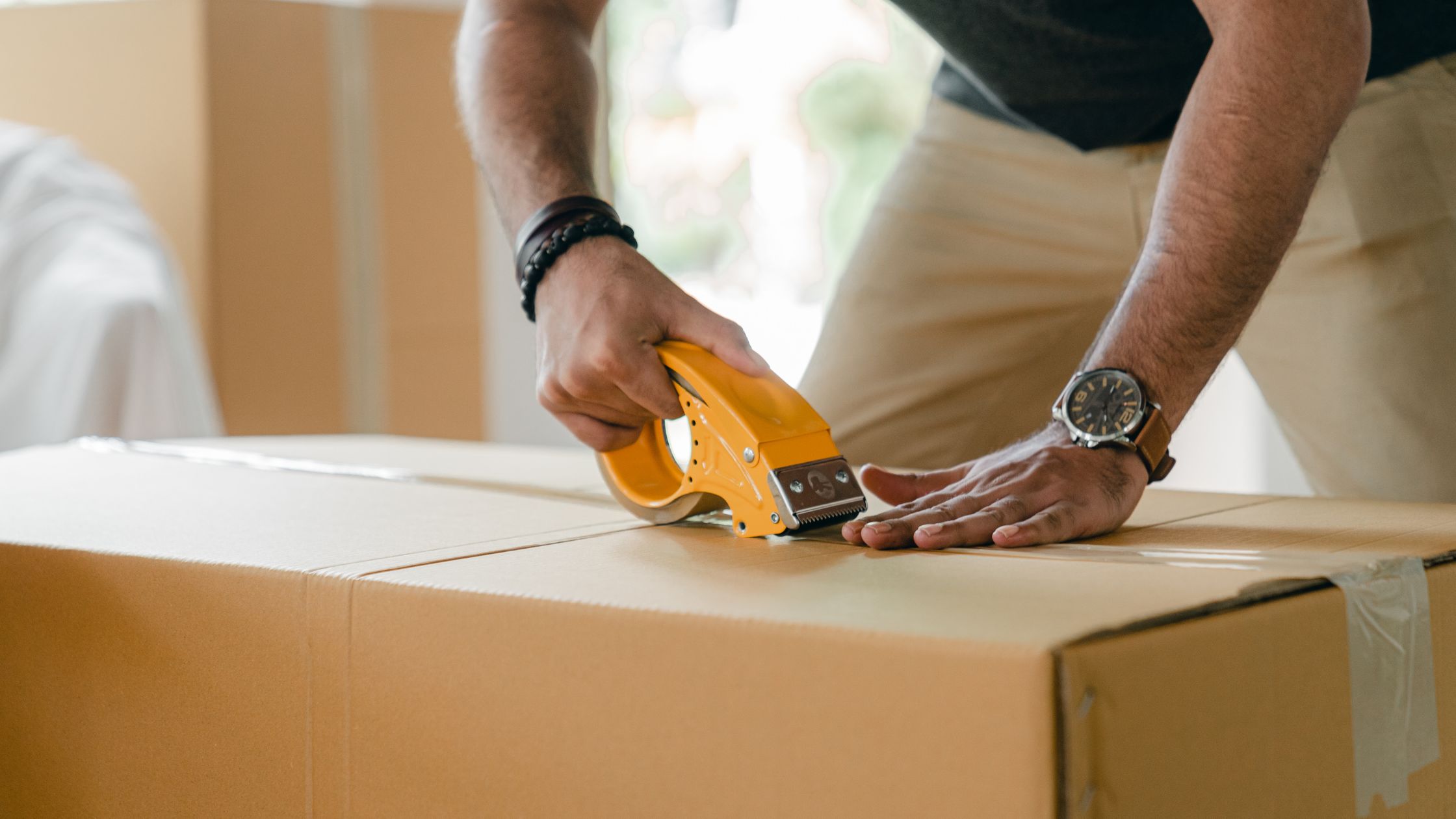 Optimizing Your eCommerce Shipping with Flat Shipping Boxes