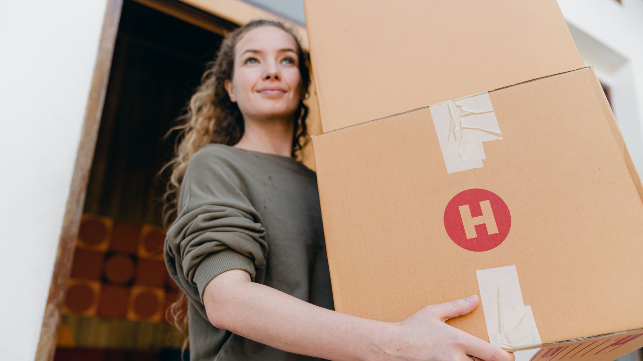 How Strong Are Double Wall Cardboard Boxes, and What Weight Can They Hold?