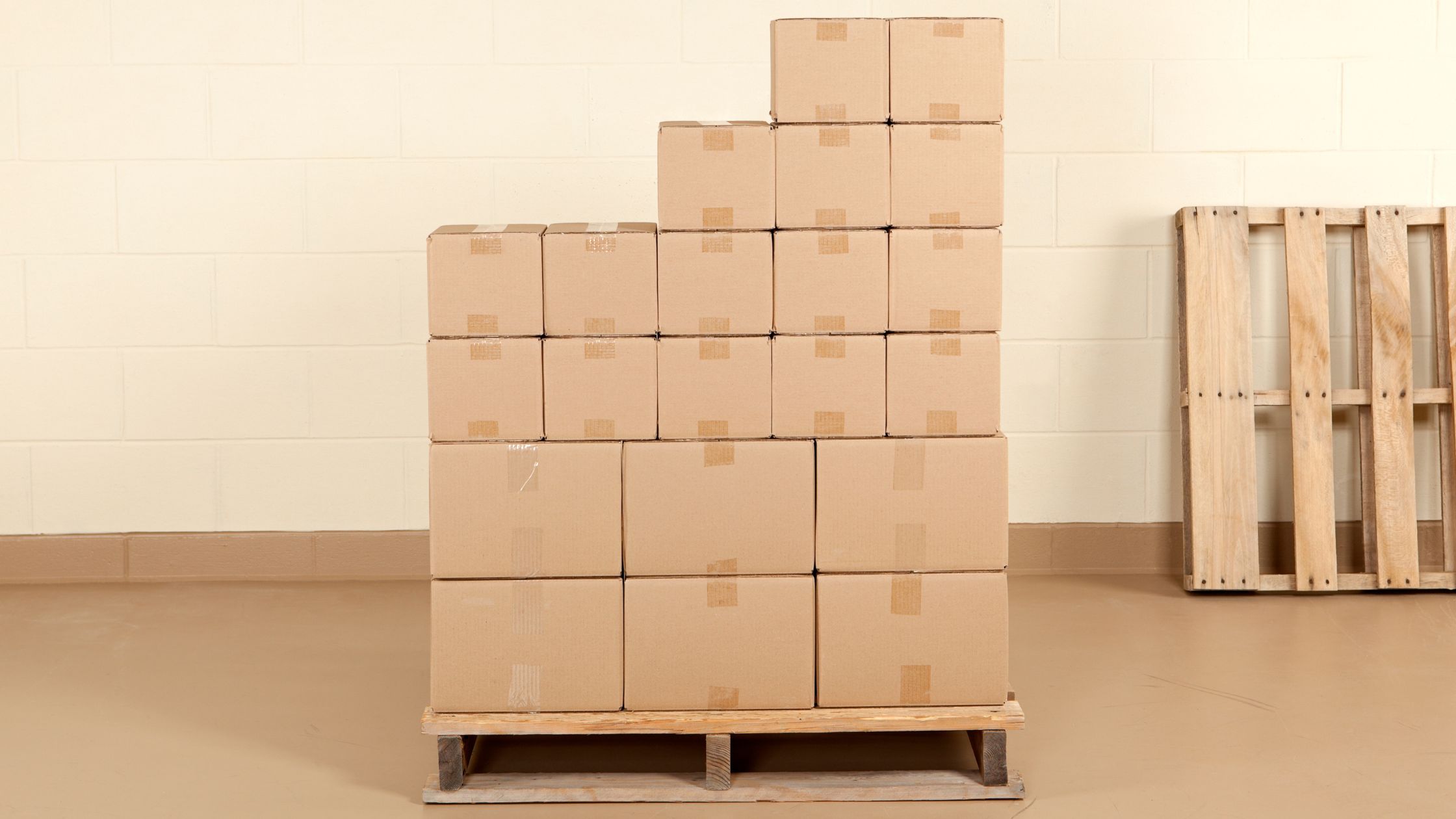How to Properly Cut a Multi-Depth Box to Fit Any Item