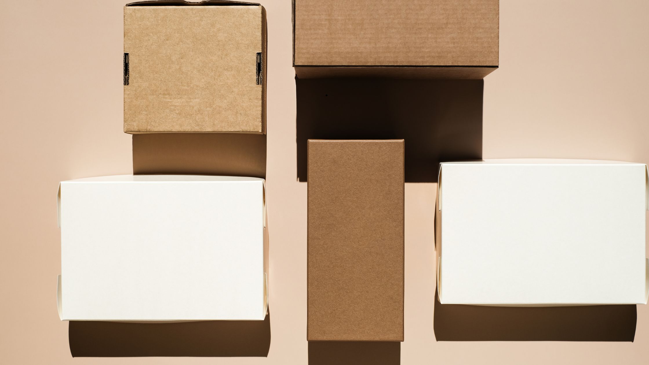 Flat Rate vs. Custom Boxes: What’s Best for Your Shipping Needs?