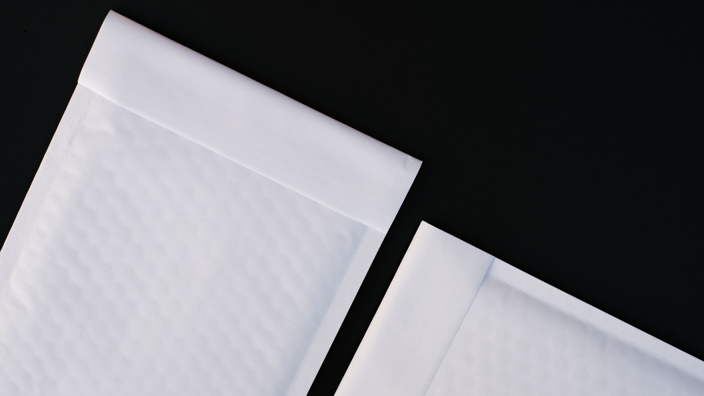 Why Use Padded Envelopes for Shipping Electronics?