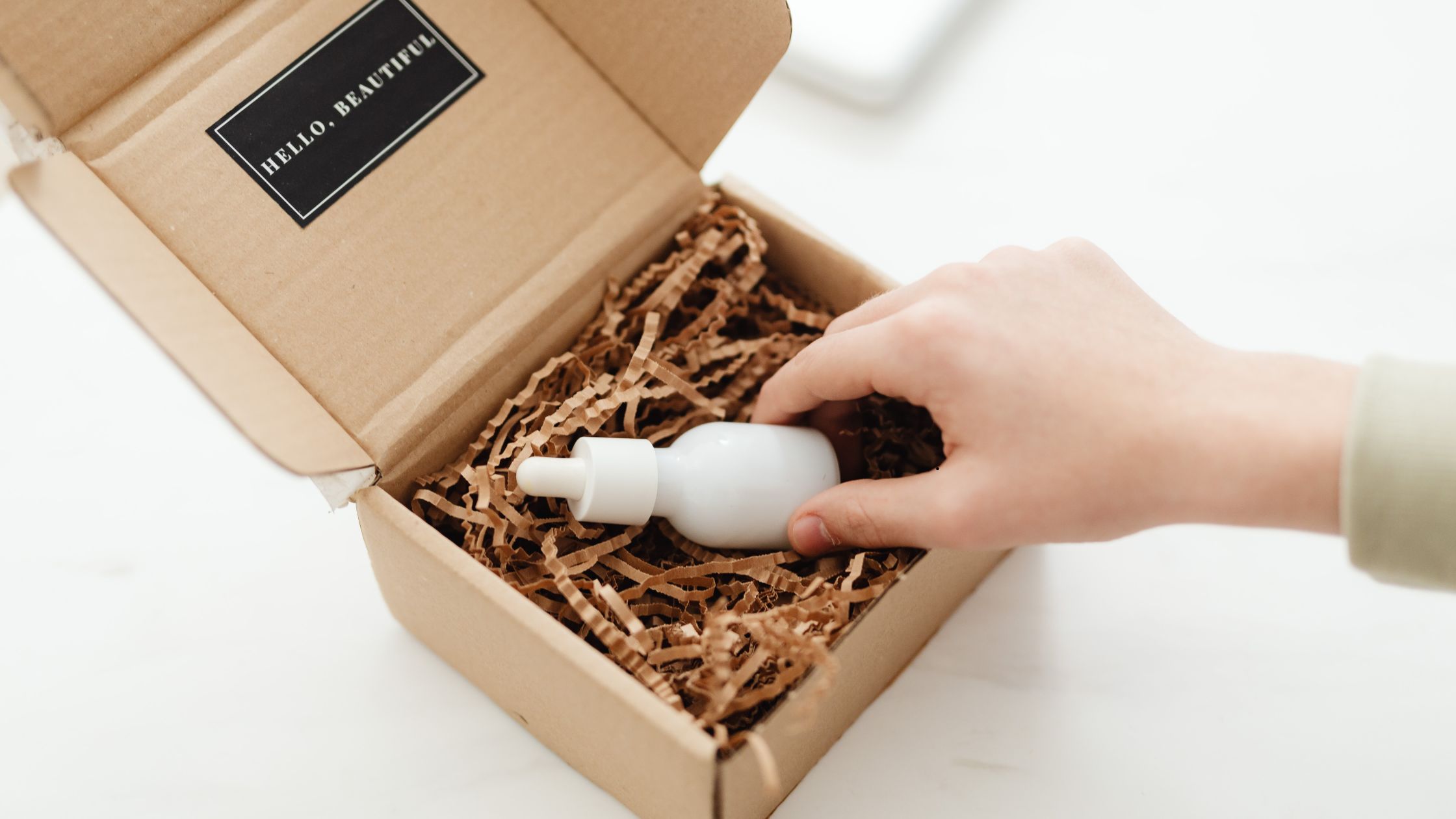 The Mailing Box Psychology Hack That Increases Customer Love by 300%