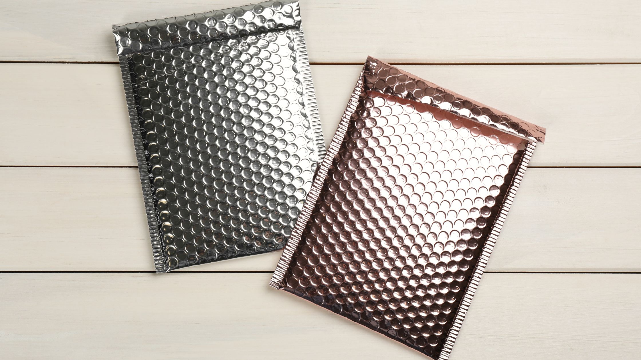 Why Shipping Bags Are Popular with E-Commerce Sellers