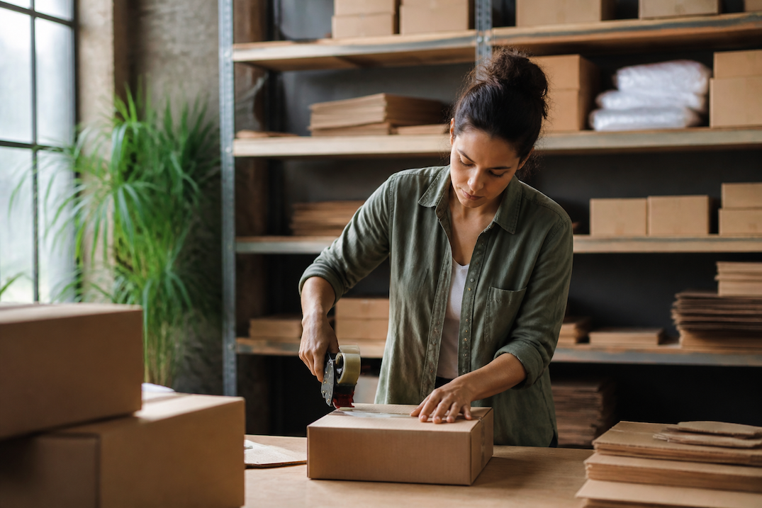 Wholesale shipping boxes are the smartest hedge against rising carrier rate hikes